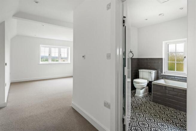 house. Partnership Shere