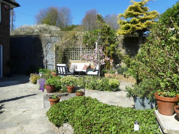 garden1.JPG