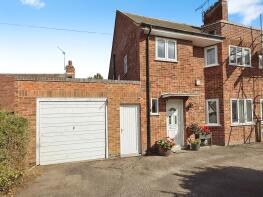 40, Park Crescent, Oadby LE2 5YH