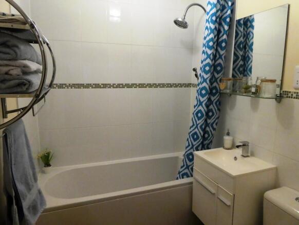 Photo 10