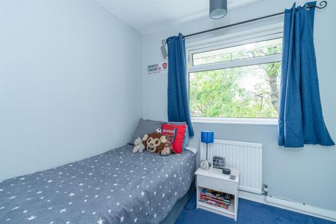6 Taylors Turn Bedroom 3.jpg