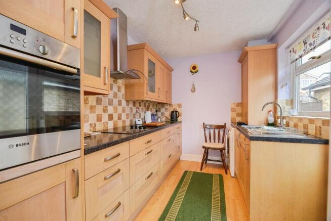 2 bed Detached Bungalow for sale Image 9