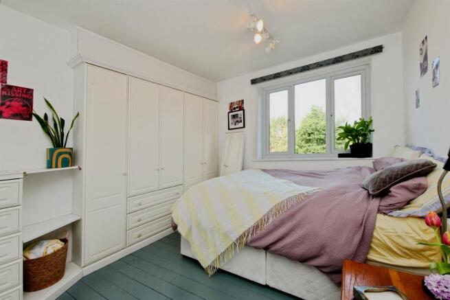 3 bed Semi-Detached for sale Image 10