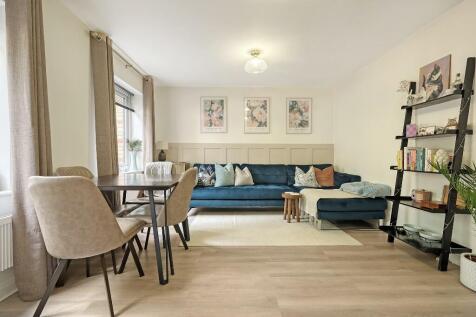 Evelyn Place, Chelmsford, Essex, CM1