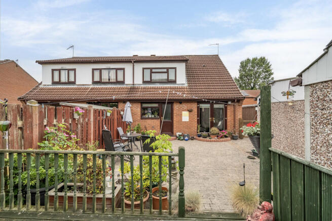 3 bed Semi-Detached for sale Image 10