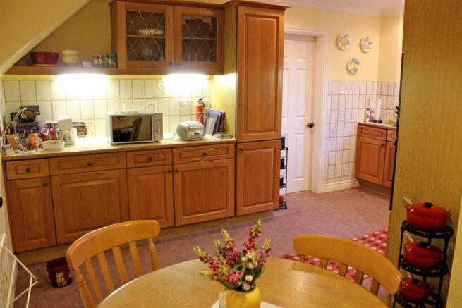 BREAKFAST KITCHEN
