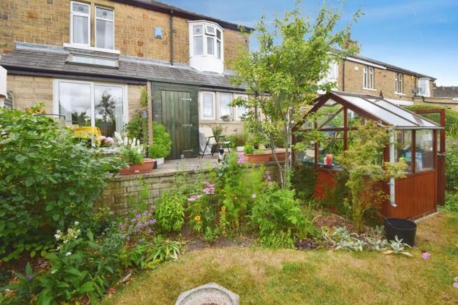 4 bed Semi-Detached for sale Image 11