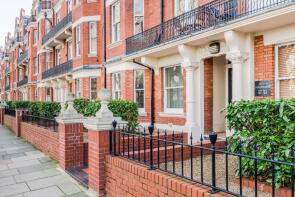 77, Leith Mansions, Grantully Road, London W9 1LJ