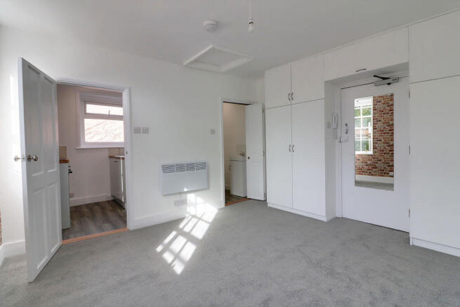 Lounge/Bedroom