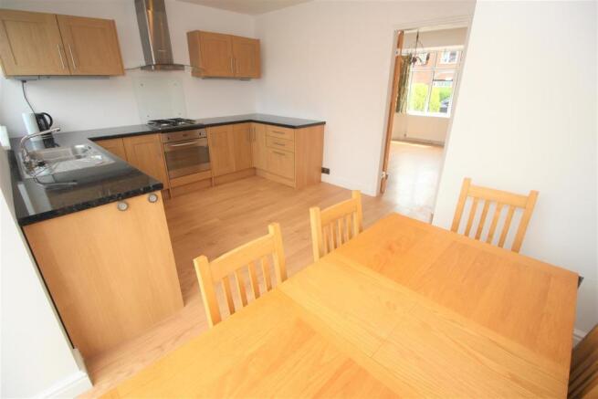 DINING KITCHEN 1.JPG