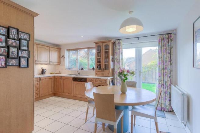 Kitchen breakfast room.jpg