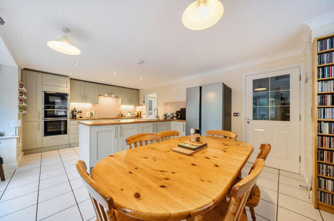 Crackthorne Drive, Rugby photo 4