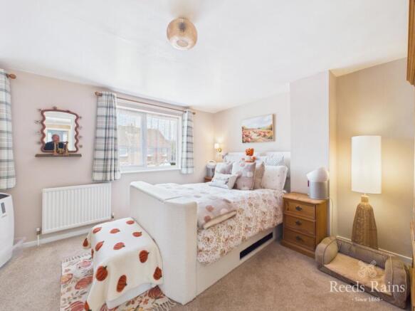 2 bed Semi-Detached for sale Image 11