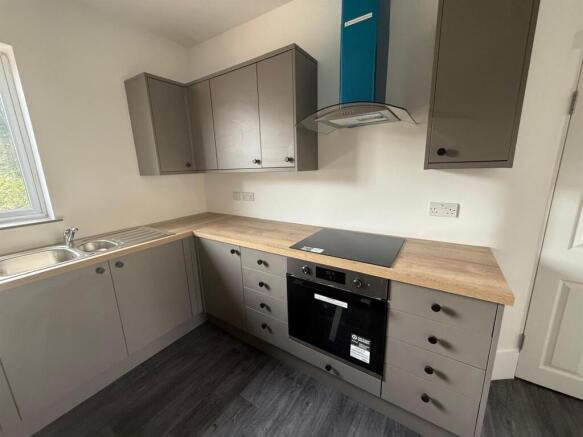 kitchen 341.jpeg