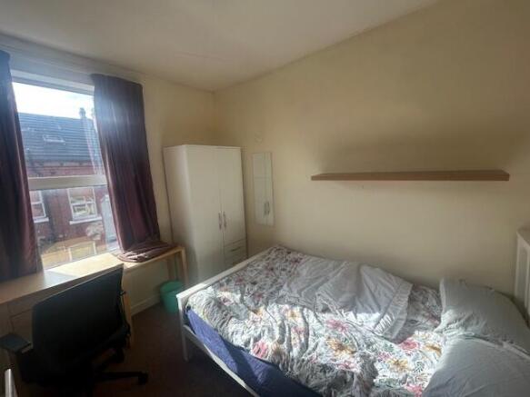5 bed Not Specified to rent Image 6