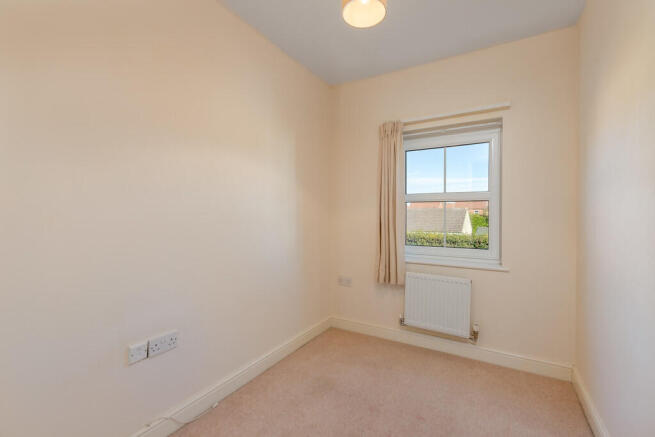 4 bed Link Detached House to rent Image 7