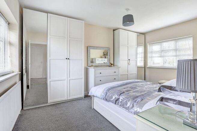 BEDROOM 2