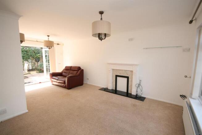 Lounge Dining Room..JPG