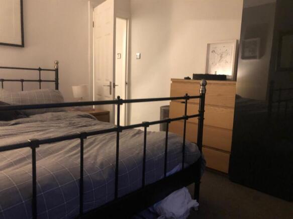 2 bed House to rent Image 7
