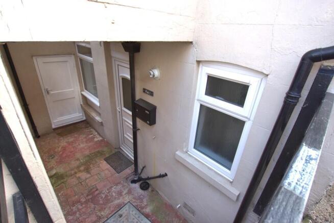 2 bed Apartment to rent Image 8