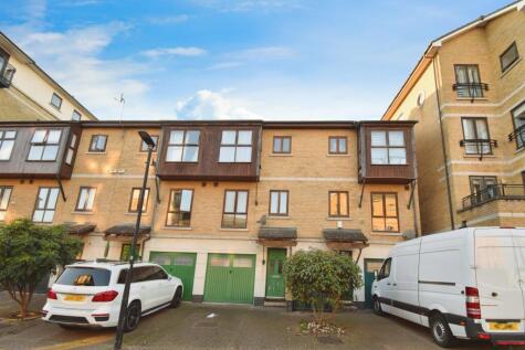 Hardy Avenue, London, E16