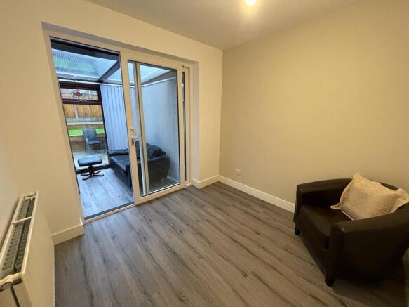 2 bed Semi-Detached Bungalow to rent Image 10
