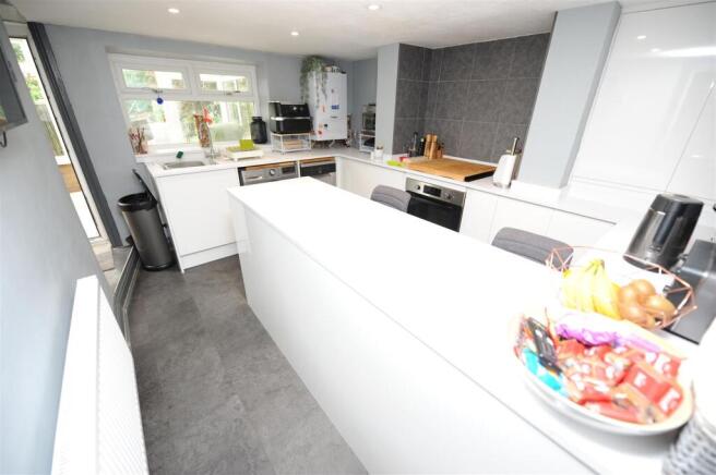 2 bed Terraced for sale Image 10