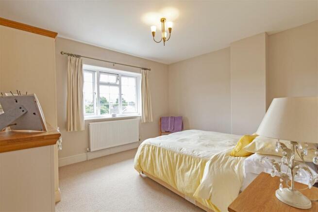 Bedroom 2-2.jpg