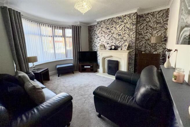 3 bed Semi-Detached for sale Image 8
