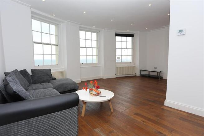 4, 68 MARINE PARADE (11).JPG