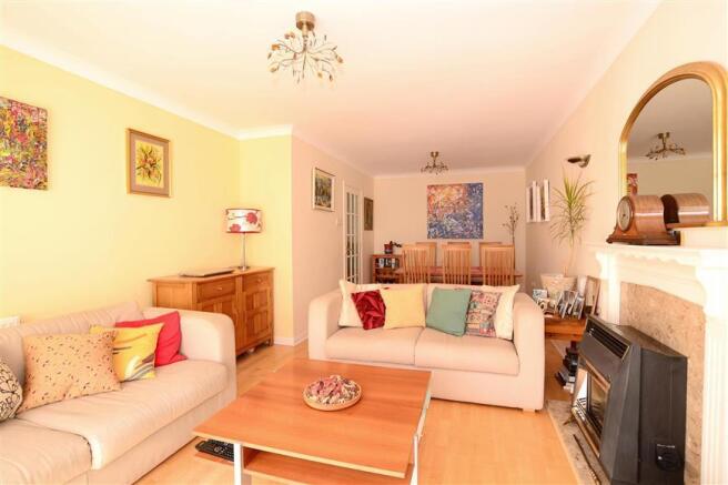 Lounge / Dining Room