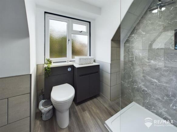 Shower Room.jpg