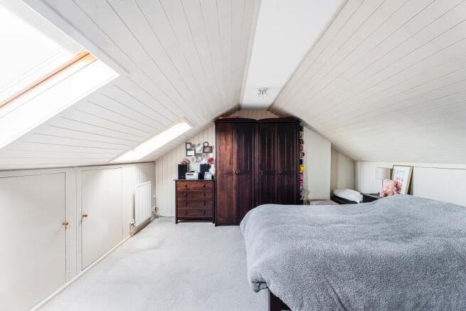 Principal bedroom