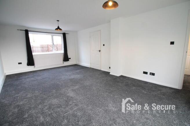Living Room (2)