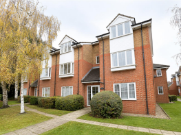16, Holm Oak Park, Watford WD18 0XP