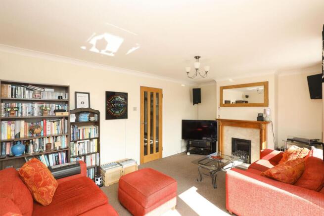 3 bed Detached for sale Image 7