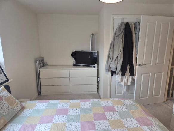 2 bed Semi-Detached for sale Image 12