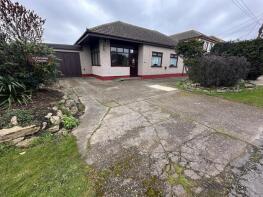15, Ferndale Crescent, Canvey Island SS8 0AR