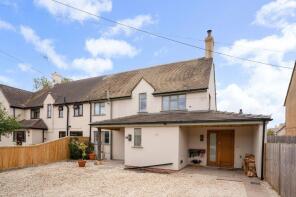 12, Fosseway Avenue, Moreton-in-marsh GL56 0DT