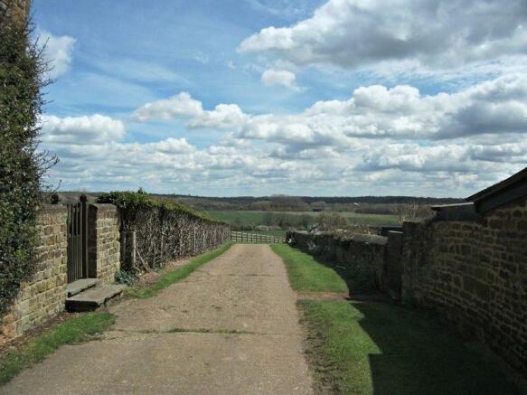 Bridlepath to ...