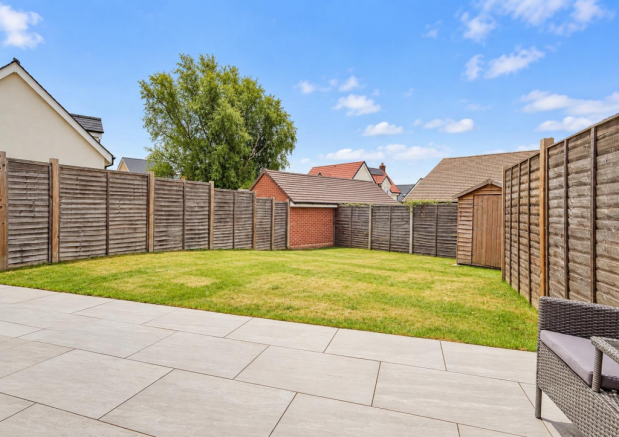 Cobbins Brook Way, Dunmow photo 4