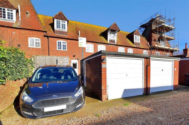 Driveway/Parking