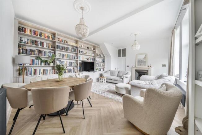 Sitting/Dining Room