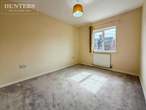 4 bed Town House to rent Image 7