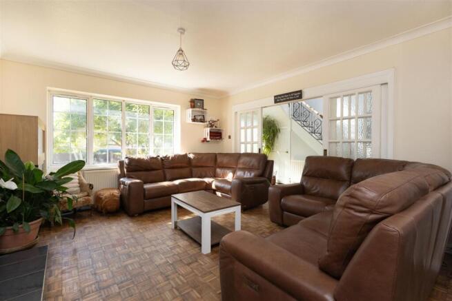 Living/dining room