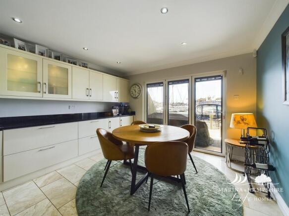 CAM03691G0-PR0014...