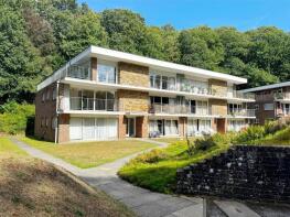 Flat 13, Adelaide House, The Fairway, Midhurst GU29 9JE