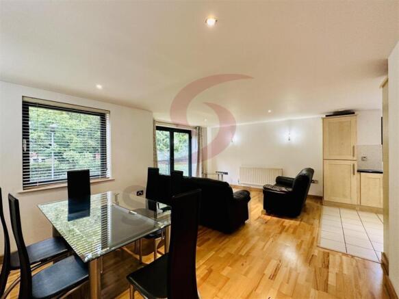 Open Plan Lounge and Diner 2