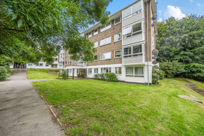 2-bed flat on Cowley, Oxford, £275,000