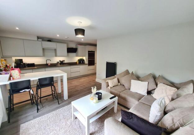 Brokenford Lane, Totton, Southampton, Hampshire, SO40 9DX photo 4